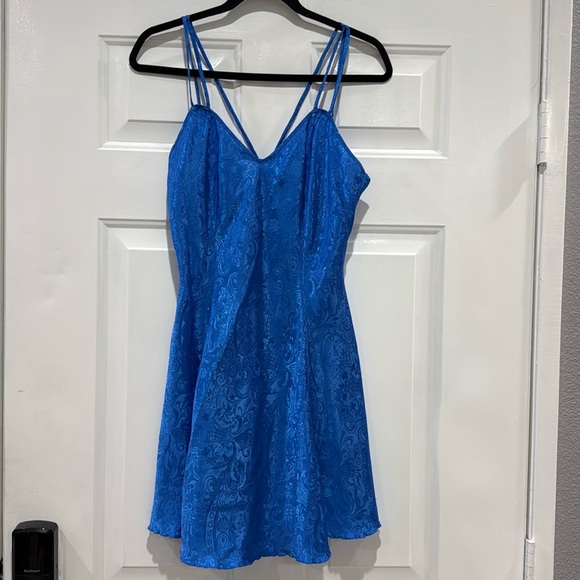 Vintage Victoria Secret Gold Label Floral Brocade Satin Nightie Size Medium - Picture 1 of 8